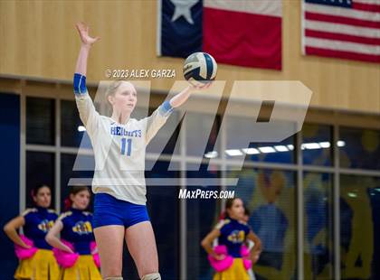 Thumbnail 3 in Alamo Heights @ Burbank photogallery.
