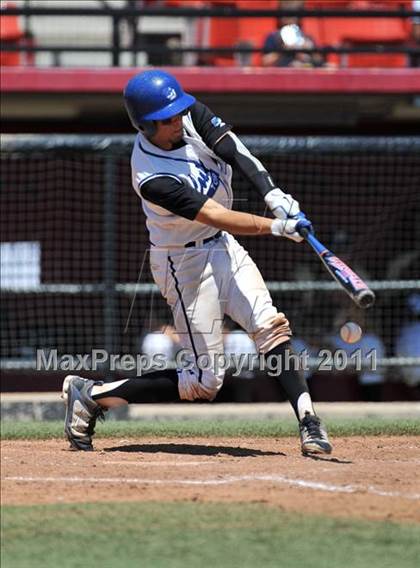 Thumbnail 2 in La Jolla Country Day vs Parker (CIF SDS D4 Final) photogallery.