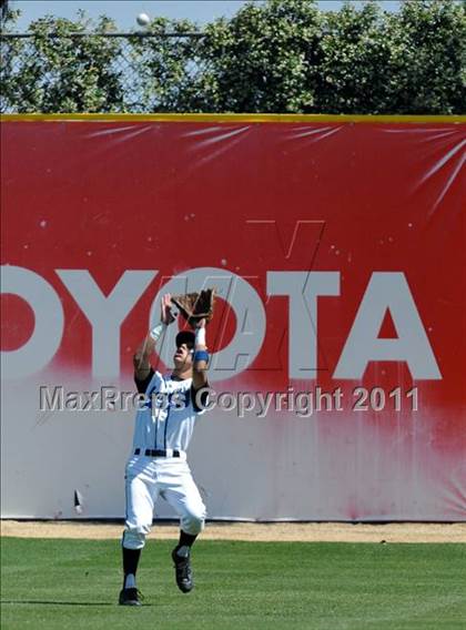 Thumbnail 2 in La Jolla Country Day vs Parker (CIF SDS D4 Final) photogallery.