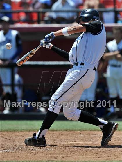 Thumbnail 3 in La Jolla Country Day vs Parker (CIF SDS D4 Final) photogallery.