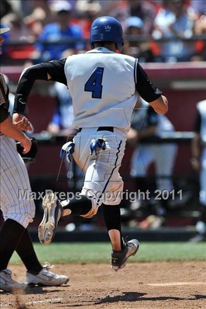 Thumbnail 3 in La Jolla Country Day vs Parker (CIF SDS D4 Final) photogallery.