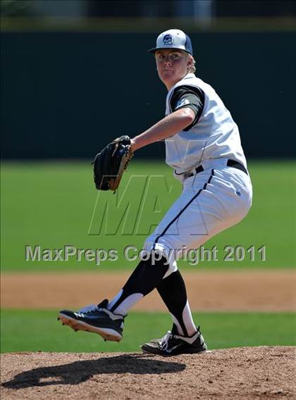 Thumbnail 3 in La Jolla Country Day vs Parker (CIF SDS D4 Final) photogallery.