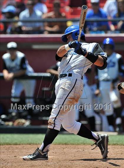 Thumbnail 3 in La Jolla Country Day vs Parker (CIF SDS D4 Final) photogallery.