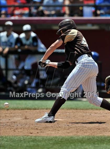 Thumbnail 2 in La Jolla Country Day vs Parker (CIF SDS D4 Final) photogallery.