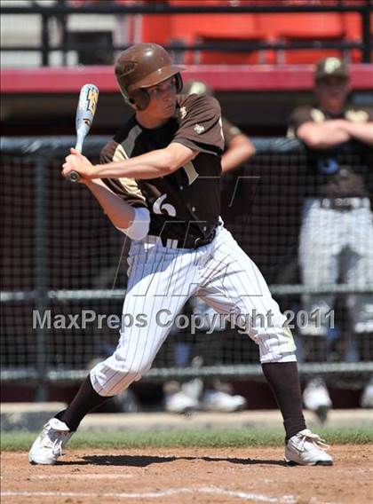 Thumbnail 2 in La Jolla Country Day vs Parker (CIF SDS D4 Final) photogallery.