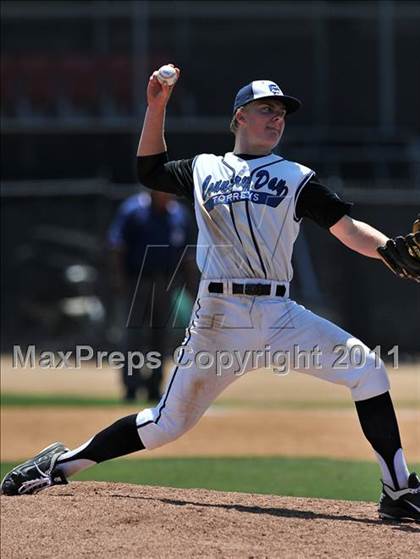 Thumbnail 3 in La Jolla Country Day vs Parker (CIF SDS D4 Final) photogallery.