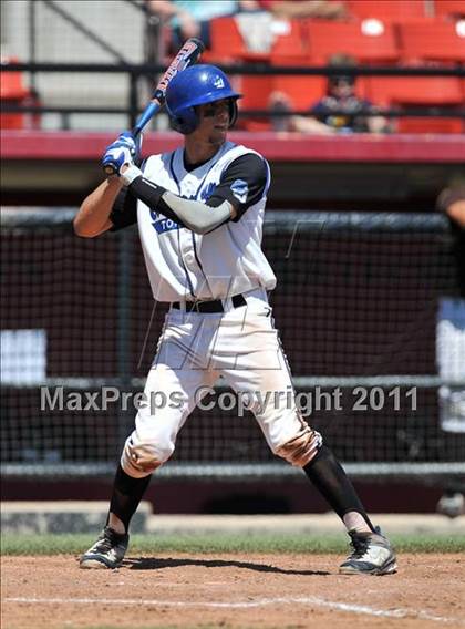 Thumbnail 1 in La Jolla Country Day vs Parker (CIF SDS D4 Final) photogallery.