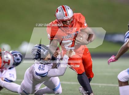 Thumbnail 1 in Fort Bend Clements @ Fort Bend Travis photogallery.