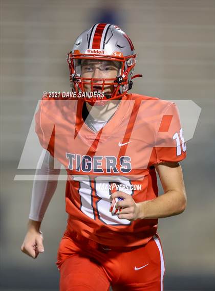 Thumbnail 3 in Fort Bend Clements @ Fort Bend Travis photogallery.