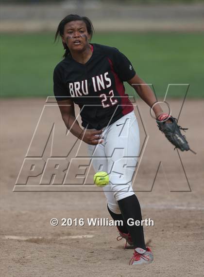 Thumbnail 3 in Bear River vs. Casa Roble  (CIF SJS D4 Final) photogallery.