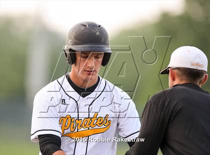 Thumbnail 2 in Crandall vs. Spring Hill (UIL 4A Region II Area Playoff) photogallery.