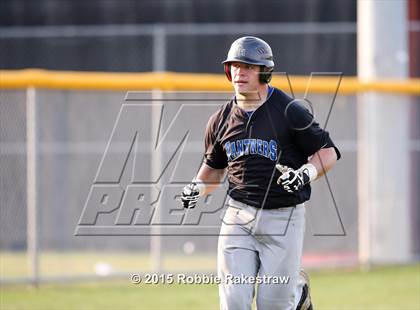Thumbnail 2 in Crandall vs. Spring Hill (UIL 4A Region II Area Playoff) photogallery.