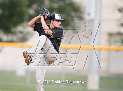 Thumbnail 2 in Crandall vs. Spring Hill (UIL 4A Region II Area Playoff) photogallery.