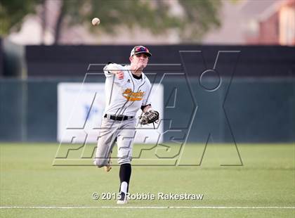 Thumbnail 3 in Crandall vs. Spring Hill (UIL 4A Region II Area Playoff) photogallery.