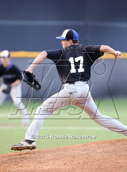 Thumbnail 1 in Crandall vs. Spring Hill (UIL 4A Region II Area Playoff) photogallery.