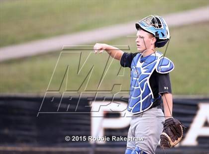 Thumbnail 2 in Crandall vs. Spring Hill (UIL 4A Region II Area Playoff) photogallery.