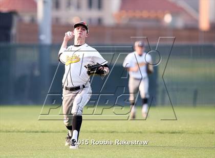 Thumbnail 3 in Crandall vs. Spring Hill (UIL 4A Region II Area Playoff) photogallery.