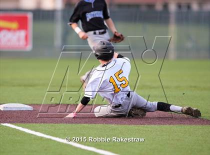 Thumbnail 1 in Crandall vs. Spring Hill (UIL 4A Region II Area Playoff) photogallery.