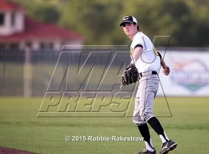 Thumbnail 2 in Crandall vs. Spring Hill (UIL 4A Region II Area Playoff) photogallery.