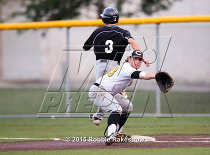 Thumbnail 3 in Crandall vs. Spring Hill (UIL 4A Region II Area Playoff) photogallery.