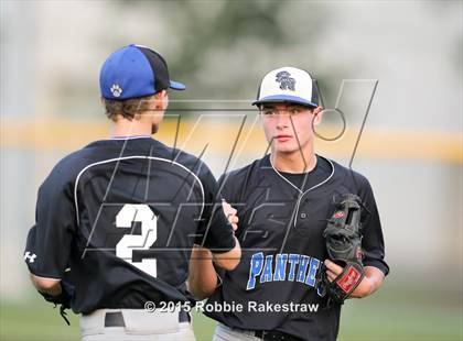 Thumbnail 2 in Crandall vs. Spring Hill (UIL 4A Region II Area Playoff) photogallery.