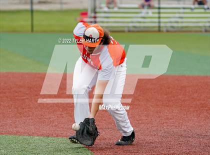 Thumbnail 3 in Columbus East vs. Cathedral (IHSAA 4A Semi-State Championship) photogallery.