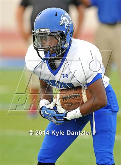 Thumbnail 3 in Shelton @ Pantego Christian photogallery.