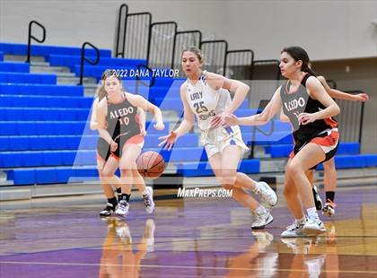 Thumbnail 1 in Aledo @ Lipan photogallery.
