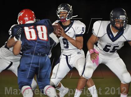 Thumbnail 2 in Marshall vs. Sierra Canyon photogallery.