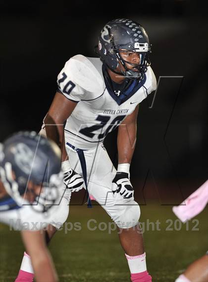 Thumbnail 3 in Marshall vs. Sierra Canyon photogallery.