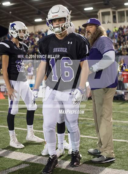 Thumbnail 1 in Glacier Peak @ Sumner (WIAA District Playoff) photogallery.