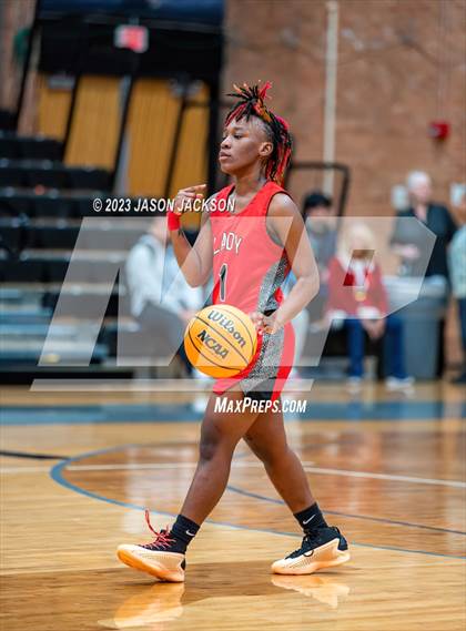 Thumbnail 1 in Red Springs vs Fairmont (Robeson County Shootout) photogallery.