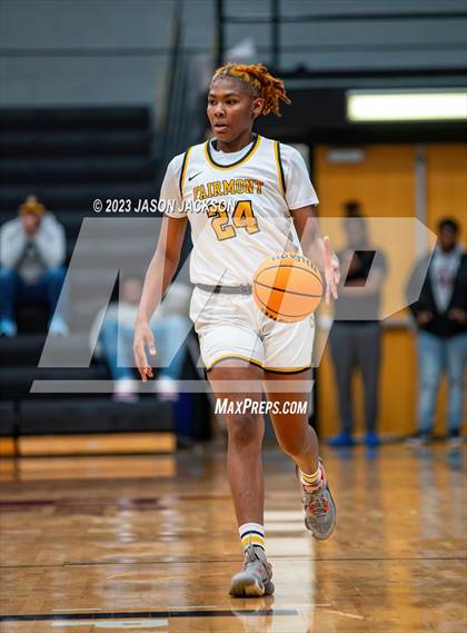 Thumbnail 1 in Red Springs vs Fairmont (Robeson County Shootout) photogallery.