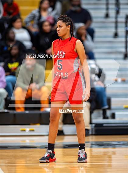 Thumbnail 3 in Red Springs vs Fairmont (Robeson County Shootout) photogallery.