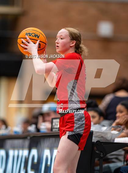 Thumbnail 1 in Red Springs vs Fairmont (Robeson County Shootout) photogallery.