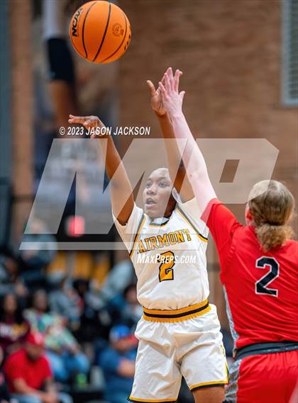 Thumbnail 3 in Red Springs vs Fairmont (Robeson County Shootout) photogallery.