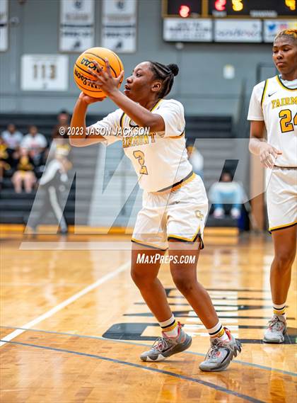 Thumbnail 2 in Red Springs vs Fairmont (Robeson County Shootout) photogallery.