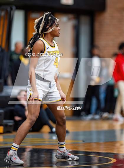 Thumbnail 3 in Red Springs vs Fairmont (Robeson County Shootout) photogallery.
