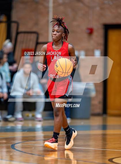 Thumbnail 3 in Red Springs vs Fairmont (Robeson County Shootout) photogallery.