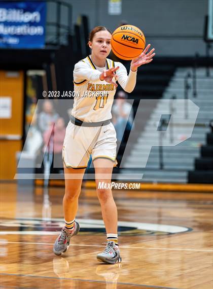 Thumbnail 2 in Red Springs vs Fairmont (Robeson County Shootout) photogallery.