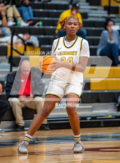 Thumbnail 1 in Red Springs vs Fairmont (Robeson County Shootout) photogallery.