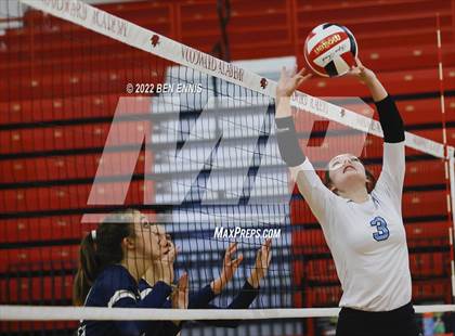 Thumbnail 3 in St. Pius X Catholic vs Starr's Mill (Tri-Match) photogallery.