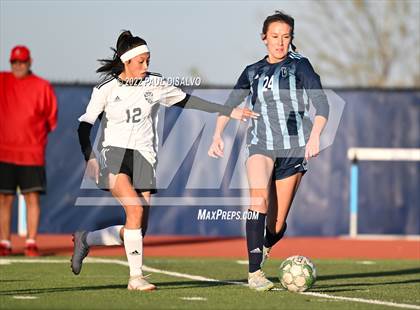Thumbnail 2 in Rangeview @ Valor Christian (CHSAA 5A First Round) photogallery.