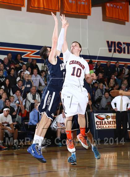 Thumbnail 3 in Loyola @ Chaminade photogallery.