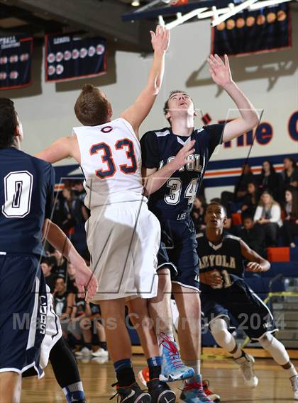 Thumbnail 2 in Loyola @ Chaminade photogallery.