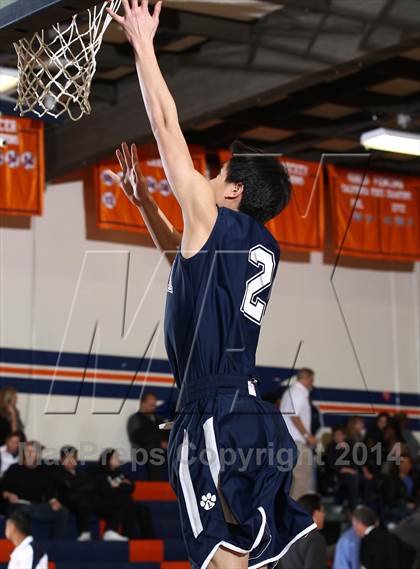 Thumbnail 2 in Loyola @ Chaminade photogallery.