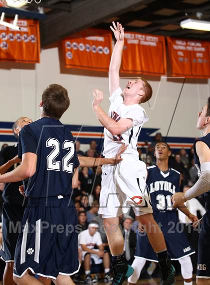 Thumbnail 2 in Loyola @ Chaminade photogallery.