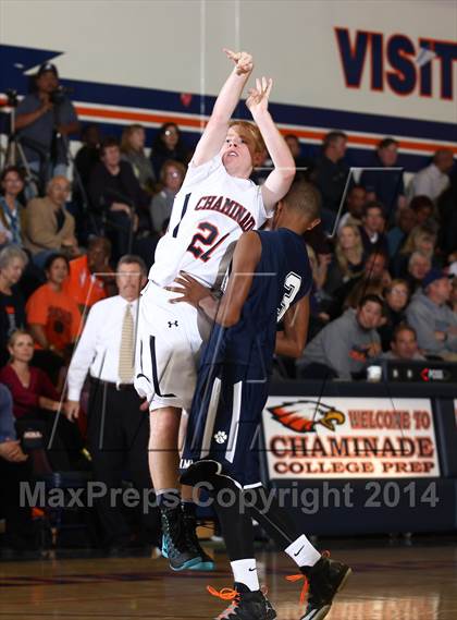 Thumbnail 3 in Loyola @ Chaminade photogallery.