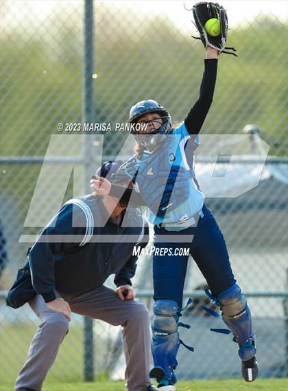 Thumbnail 3 in Bishop Grimes vs Pulaski photogallery.