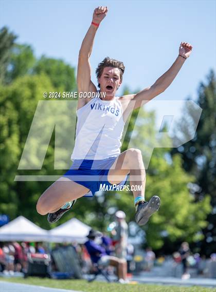 Thumbnail 2 in UHSAA 6A Finals (Long Jump) photogallery.